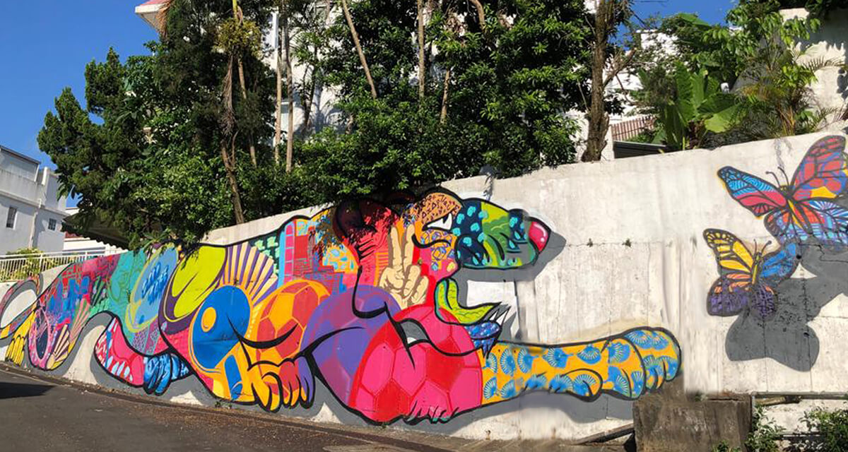 Szabotageさんのウォールアート ヴィレッジ・キャット